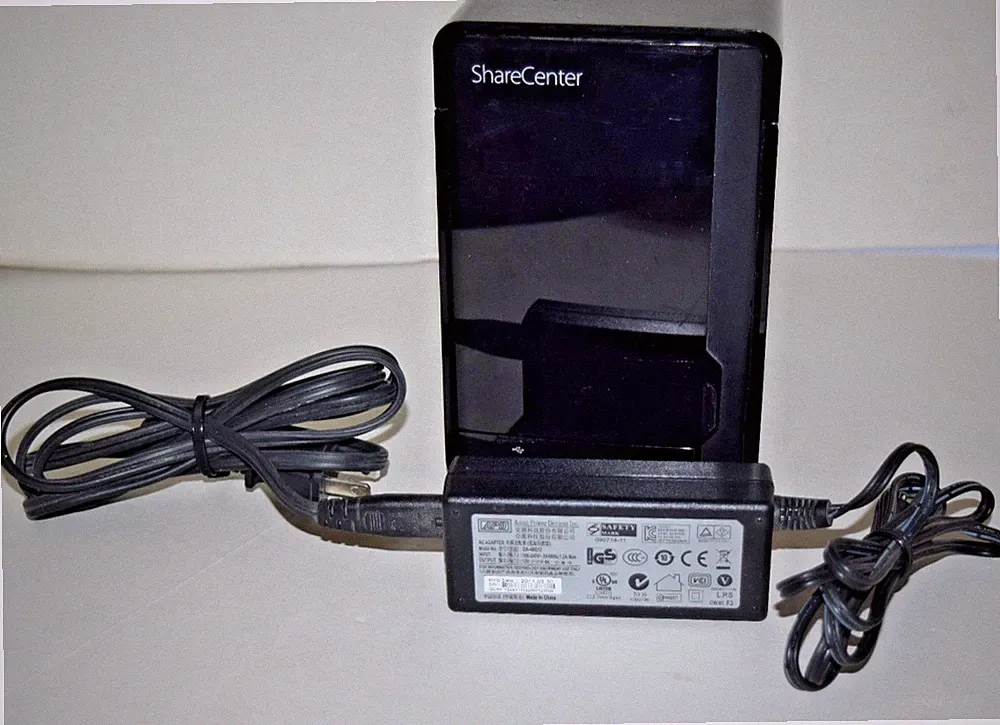 D-Link DNS-320 ShareCenter Network Attached Storage (NAS) Enclosure Only